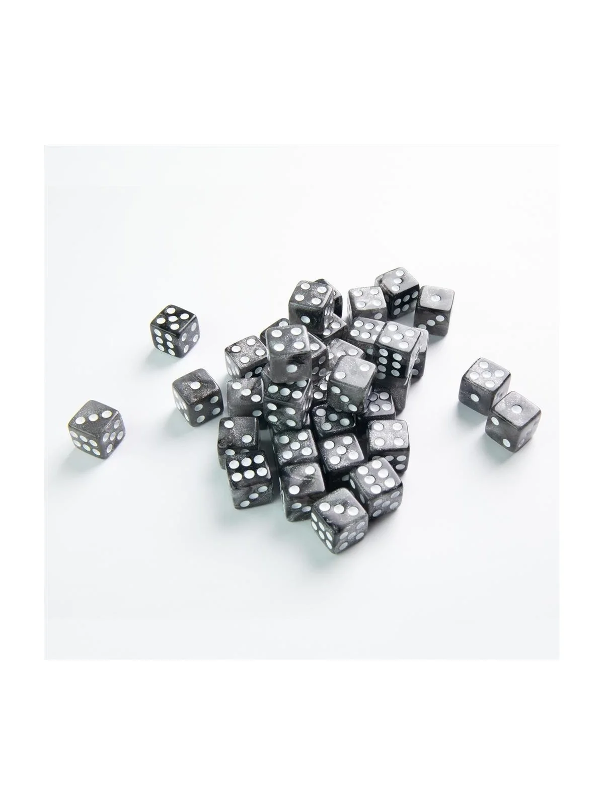 Moon D6 Dice Set 12 mm (36 pcs) de Gamegenic en Dados | La Cueva Roja