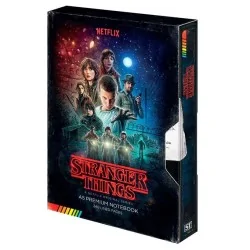 Stranger Things: Cuaderno A5 Premium VHS de Pyramid en Papelería | La Cueva Roja