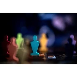 Secret Night at Davis Manor de Maldito Games en Juegos de Tablero | La Cueva Roja