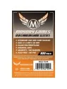[7044] Mayday Games USA Chimera Game Sleeves Orange (Pack of 100) (57.5x89mm) de Mayday en Fundas | La Cueva Roja