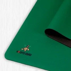 Tapete de Neopreno 150x90cm - Verde Liso de Maldito Games en Tapetes | La Cueva Roja
