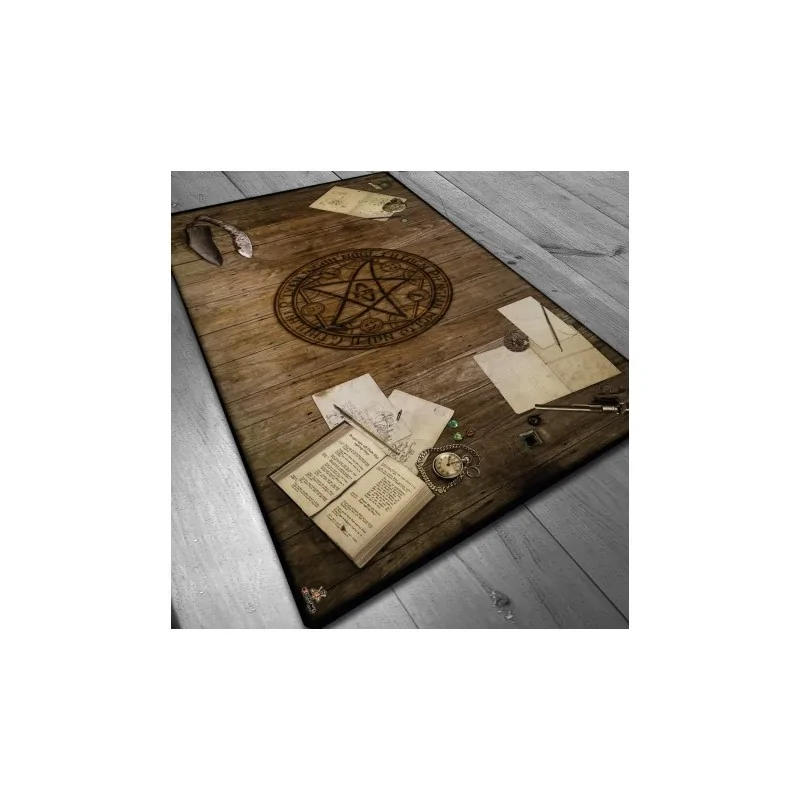 Tapete de Neopreno 150x90cm - Mesa Lovecraft de Maldito Games en Tapetes | La Cueva Roja