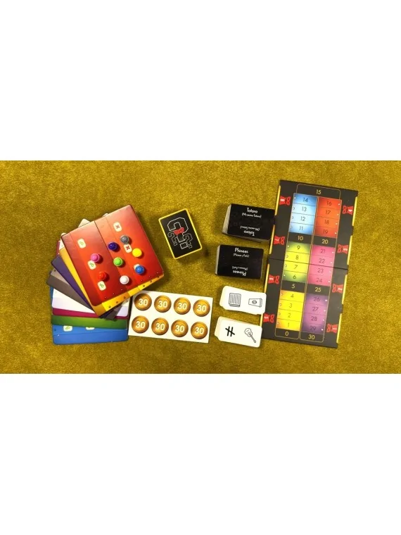 Identidad Secreta Mini de Tranjis Games en Juegos de Tablero | La Cueva Roja