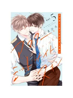 After Midnight Skin 05 de Panini Comics en Mangas | La Cueva Roja