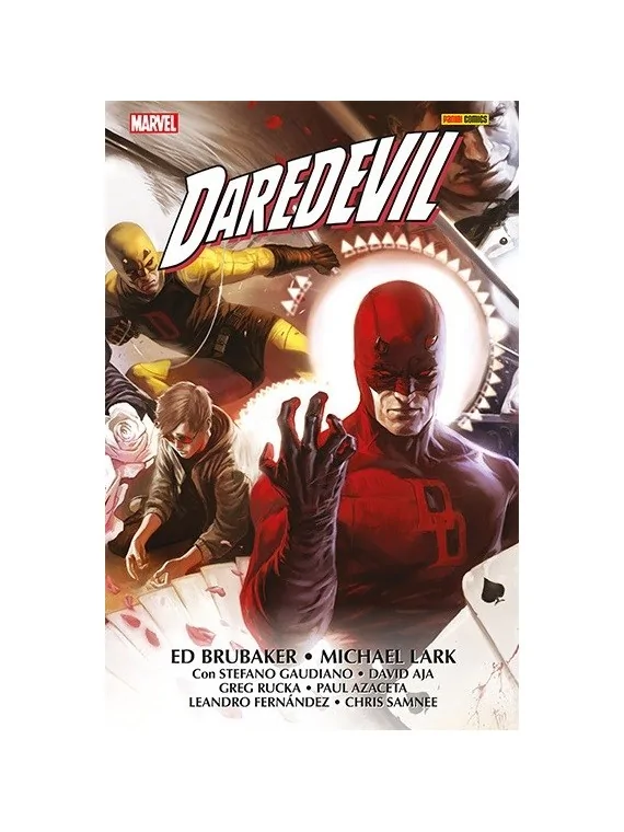 Daredevil de Ed Brubaker y Michael Lark Omnibus 02 de Panini Comics en Cómics Americano | La Cueva Roja