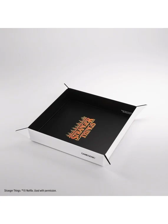 Stranger Things: Hellfire Club Magnetic Dice Tray de Gamegenic en Otros | La Cueva Roja